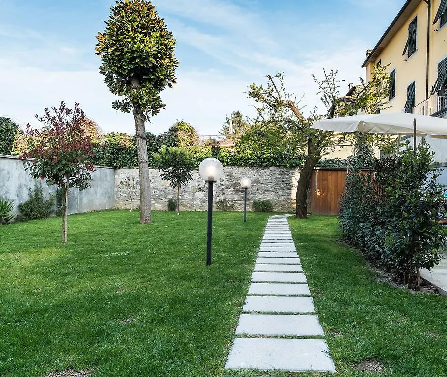 Villa Zibaldone, Vivi Il Giardino In Citta! Lucca